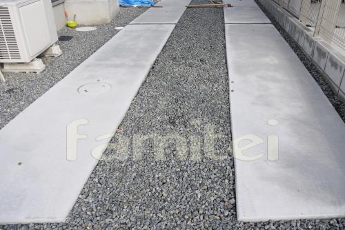 奈良 外構 駐車場の床仕上げデザイン施工例 土間コンクリート 奈良店 外構 情報 ファミリー庭園